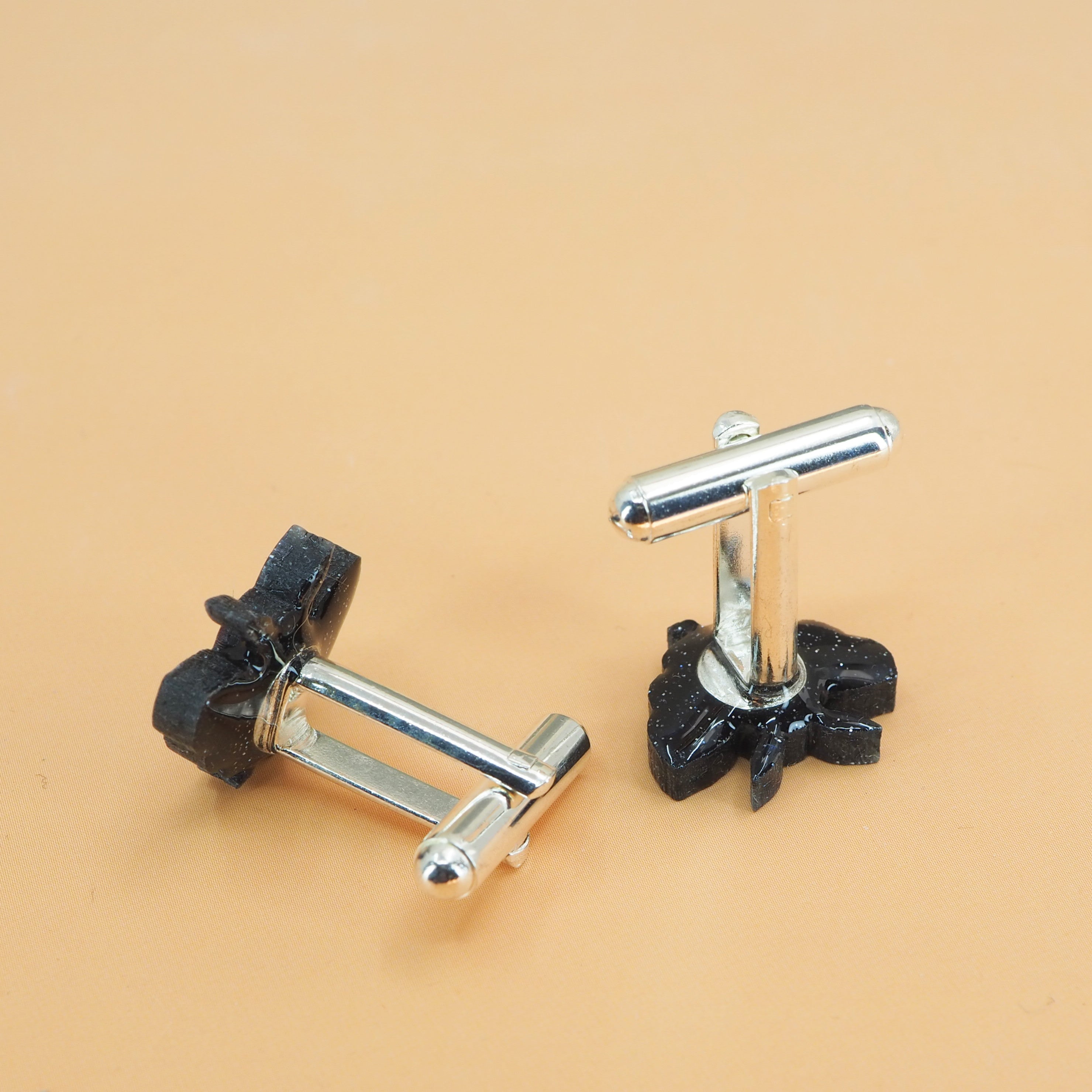 Cufflinks