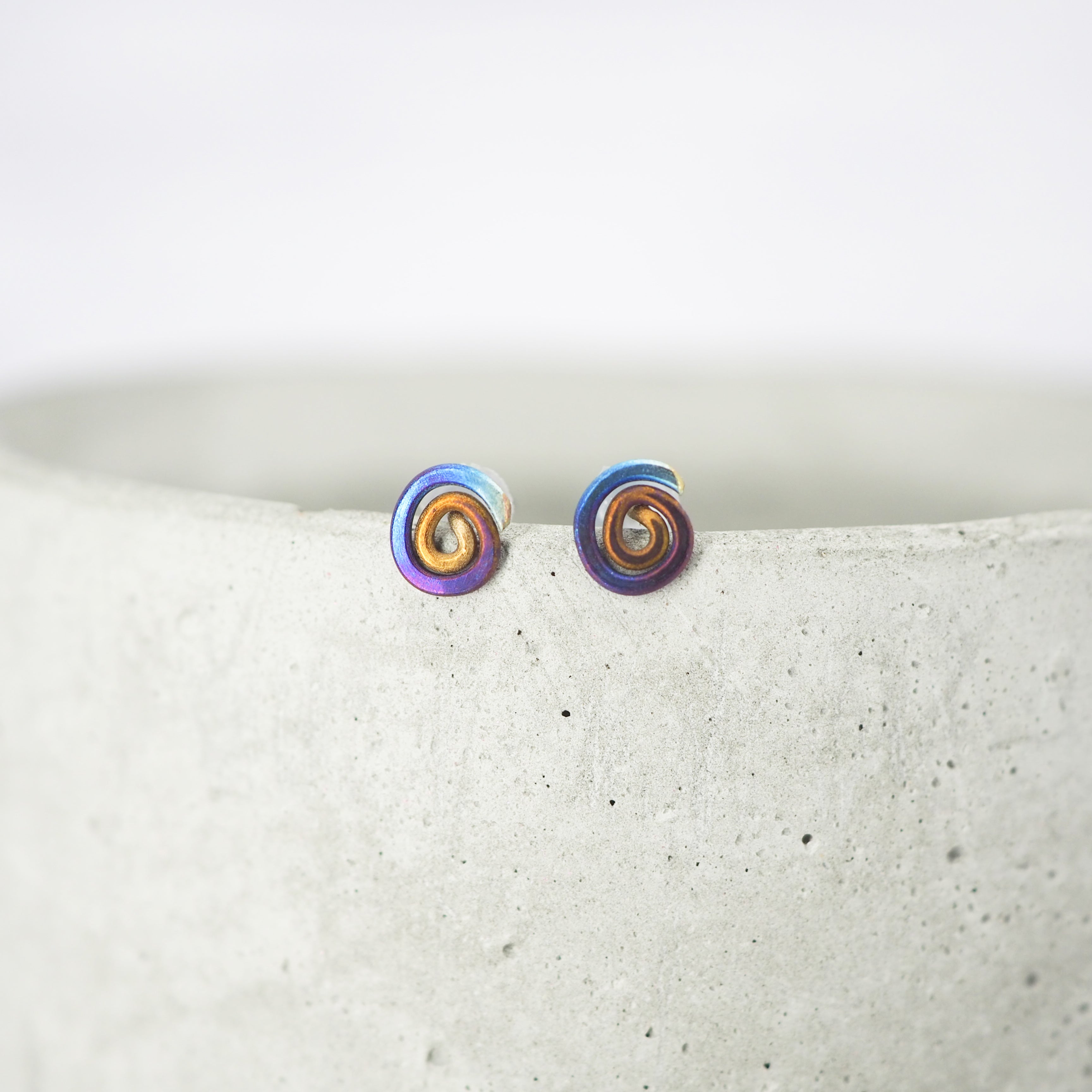 Titanium hot sale spiral earrings